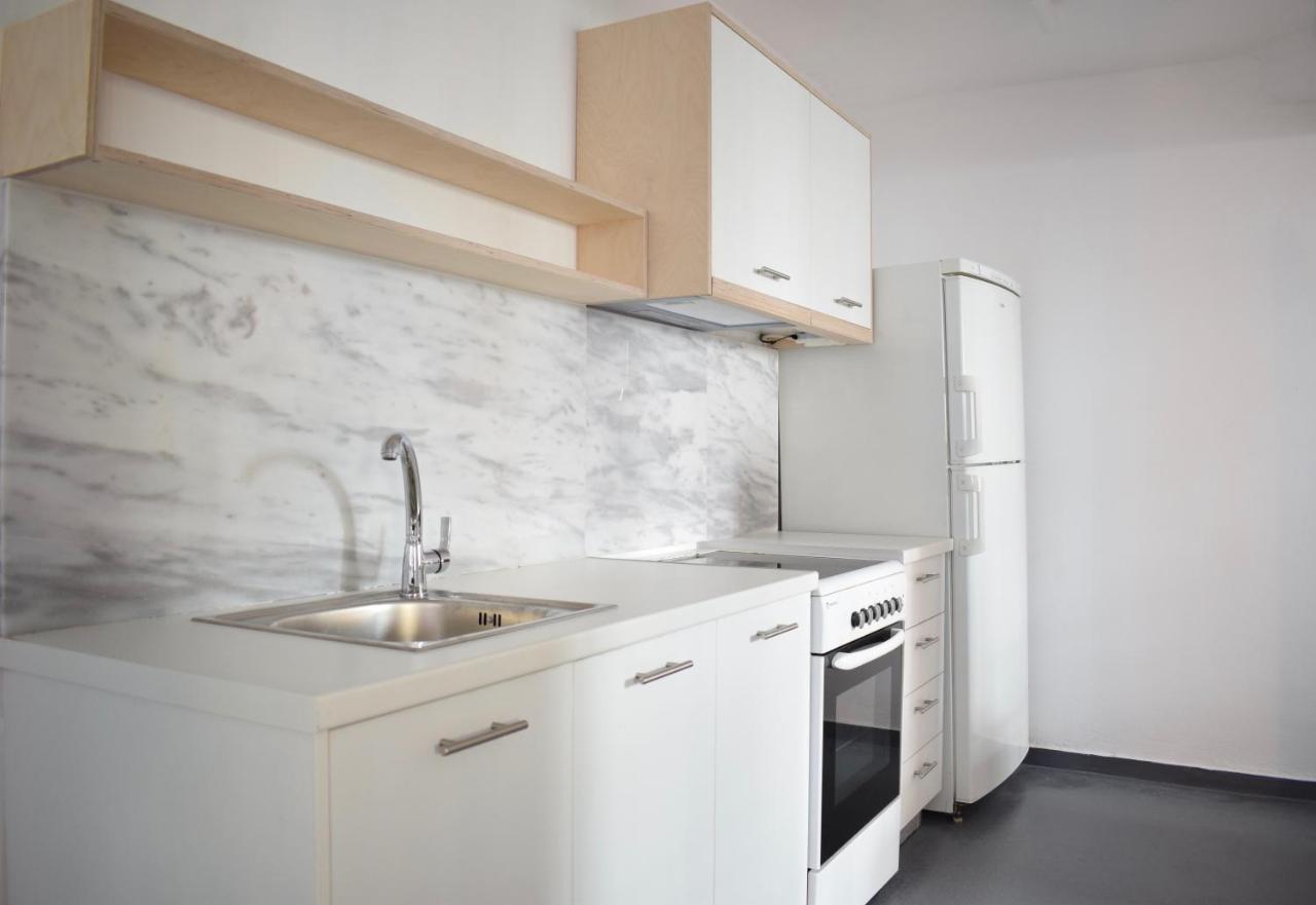 Stylish, Basement Studio With Roof Top Access - Ep9B Atény Exteriér fotografie